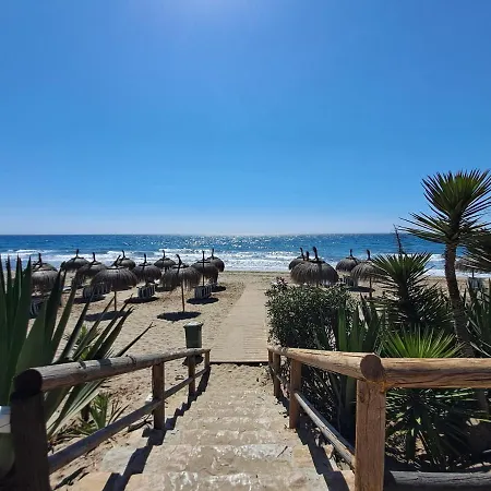 Апартаменти Carib Playa